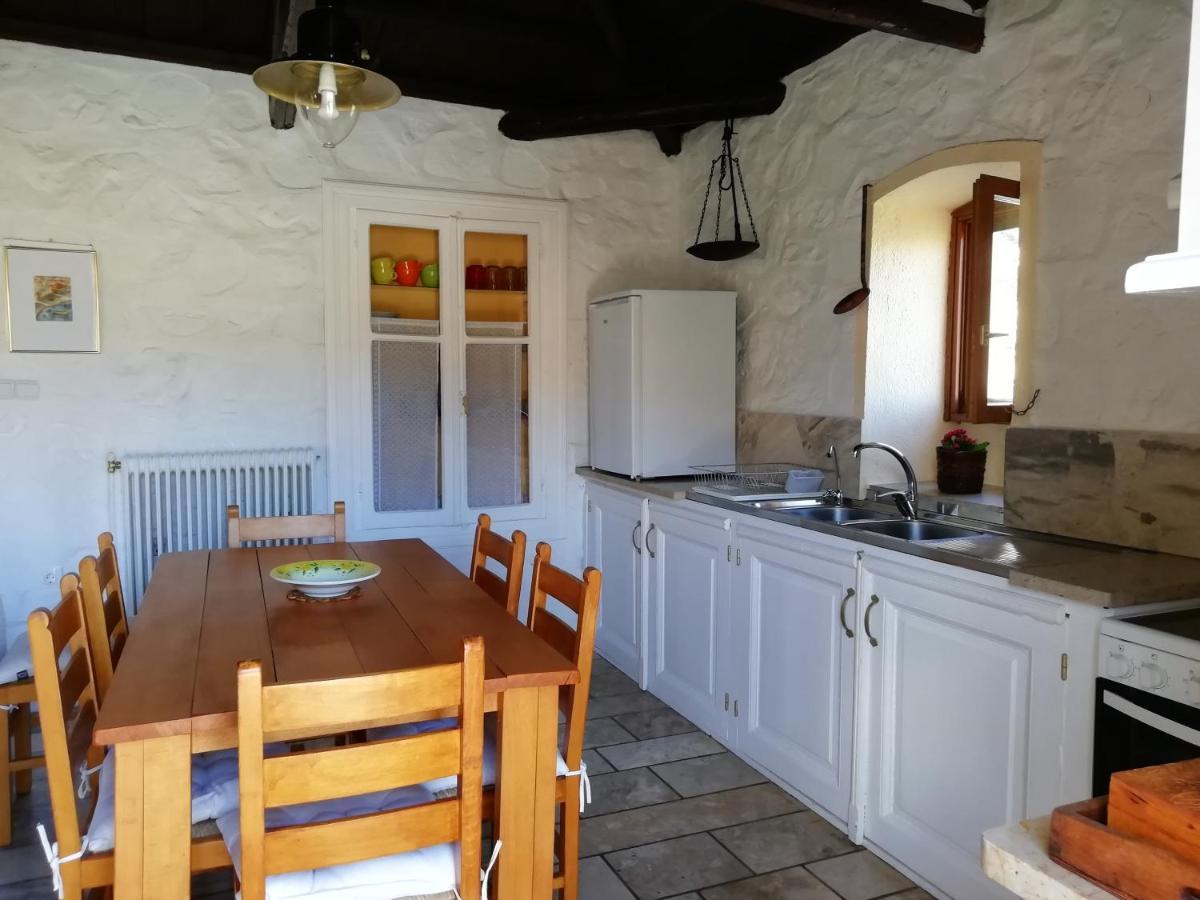 Villa Arbeli House à Mandraki  Extérieur photo