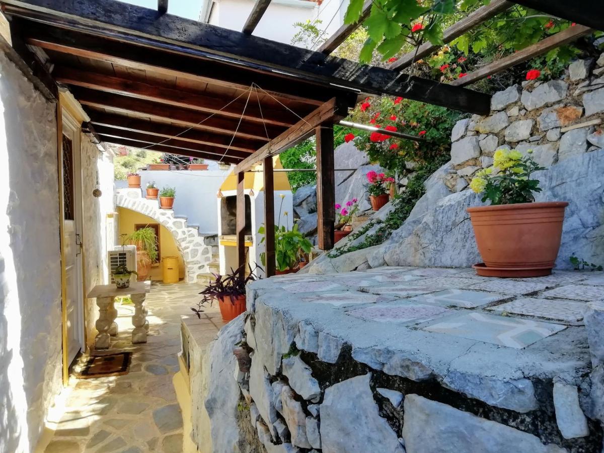 Villa Arbeli House à Mandraki  Extérieur photo