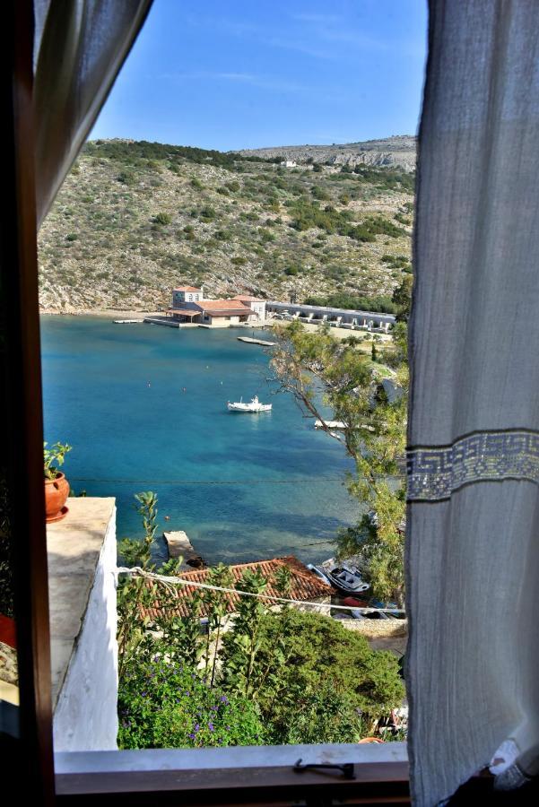 Villa Arbeli House à Mandraki  Extérieur photo