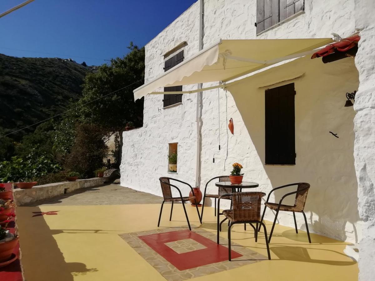 Villa Arbeli House à Mandraki  Extérieur photo